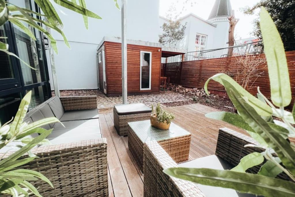 Lieblingsapartment No.10 Mit 2 Schlafzimmern Und Eigener Terrasse Rostock Luaran gambar