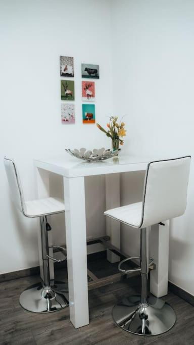 Lieblingsapartment No.10 Mit 2 Schlafzimmern Und Eigener Terrasse Rostock Luaran gambar