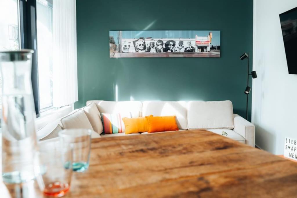 Lieblingsapartment No.10 Mit 2 Schlafzimmern Und Eigener Terrasse Rostock Luaran gambar