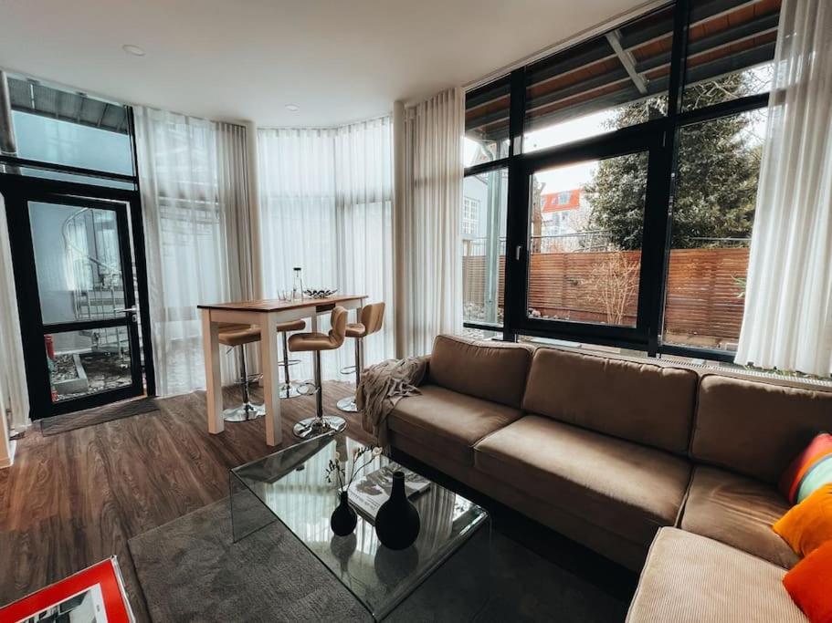 Lieblingsapartment No.10 Mit 2 Schlafzimmern Und Eigener Terrasse Rostock Luaran gambar